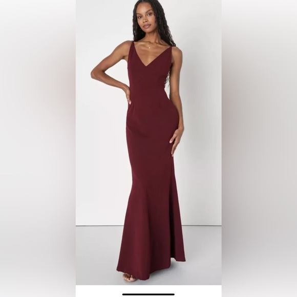 Lulu’s Mermaid Maxi Scoop Back Burgundy Evening Party Dress Size Medium NEW - Picture 2 of 8